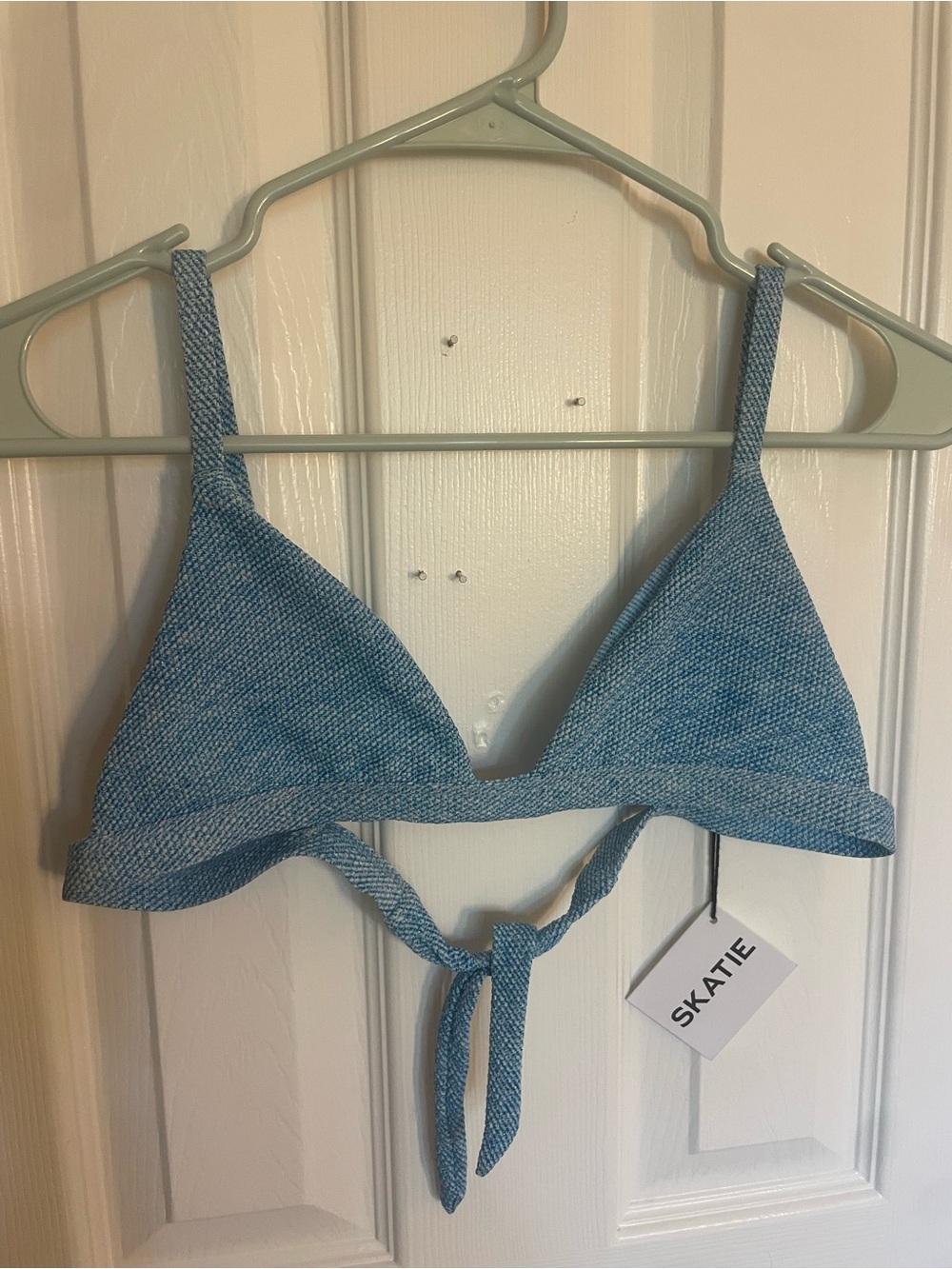 Skatie Small NWT Blue Jean Kourtney Top